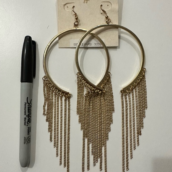 Olivia Welles gold large hoop and chain dangle earrings BNWT - Picture 3 of 4